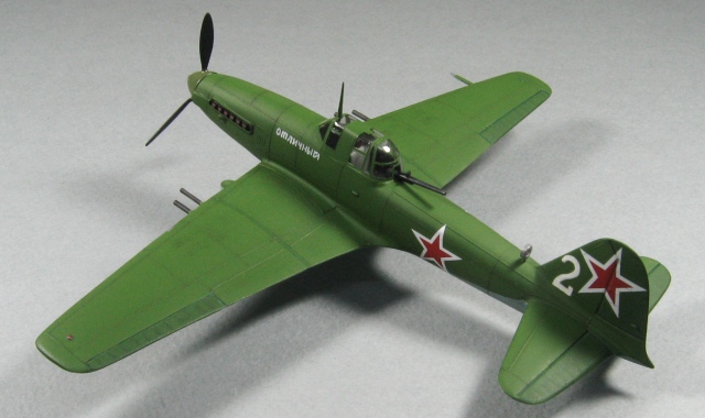 Il-10 Photo 4