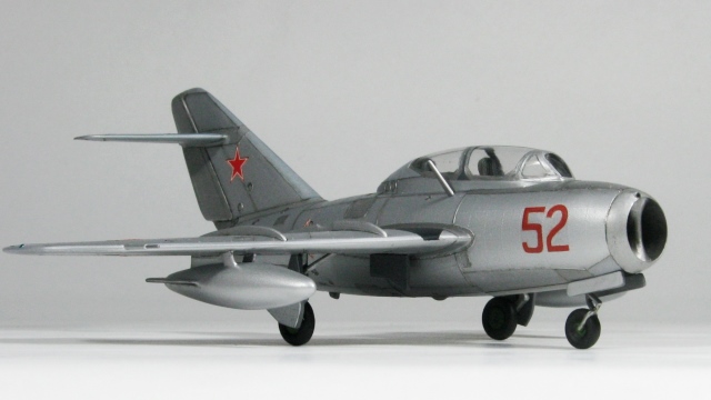 MiG-15UTI_Photo_1