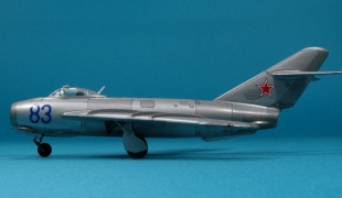 fw_mig17_bk72_3s